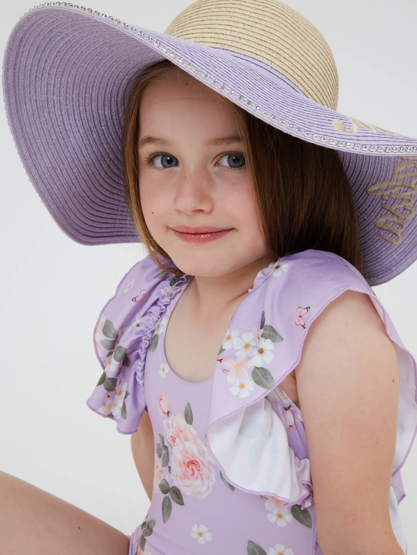 Cappello con catena