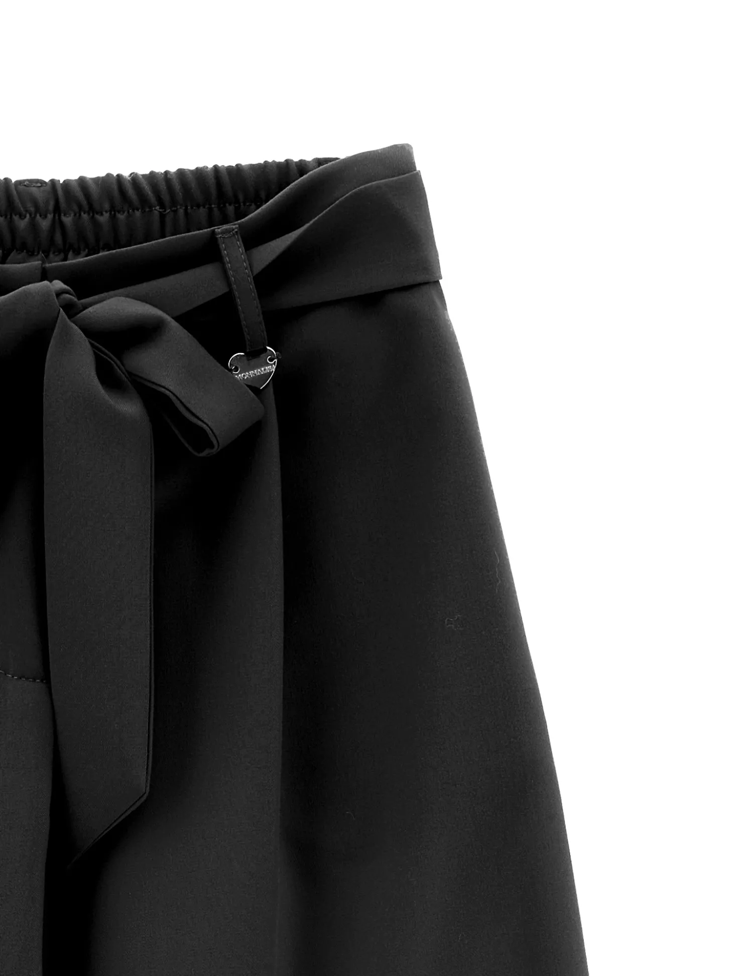 Pantaloni frescolana con bottone gioiello