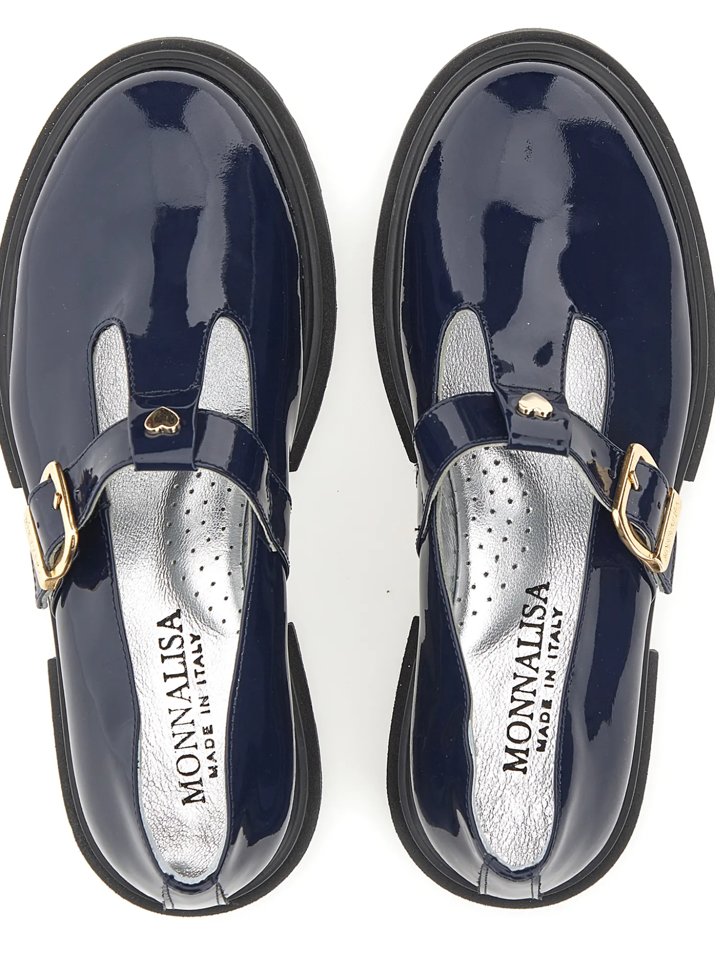 Scarpe vernice modello occhietti